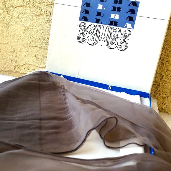 Alba Nylon Stockings Dark SEAM Sheer Leg Garter Hosiery New in Open Box 9 1/2/32 - Picture 11 of 12